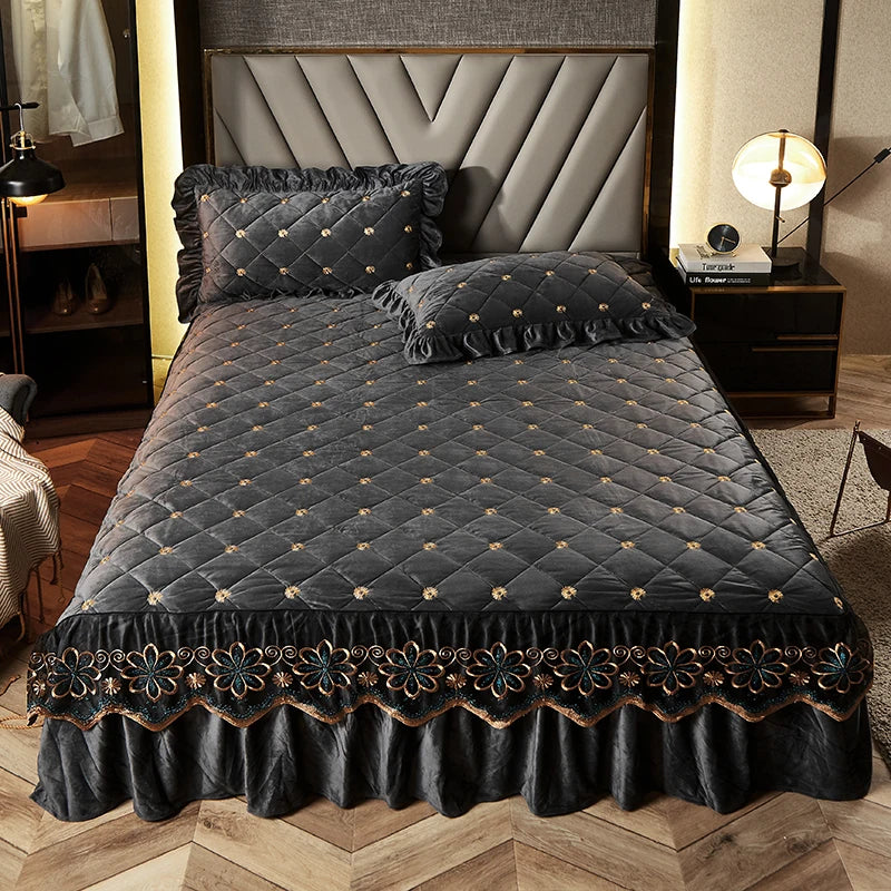 Nordic Bedding Bedspread Luxury Bed Cover Lace Embroidery Crystal Velvet King Ruffle Wrap Easy Fit Thicken Quilted Bed Skirt