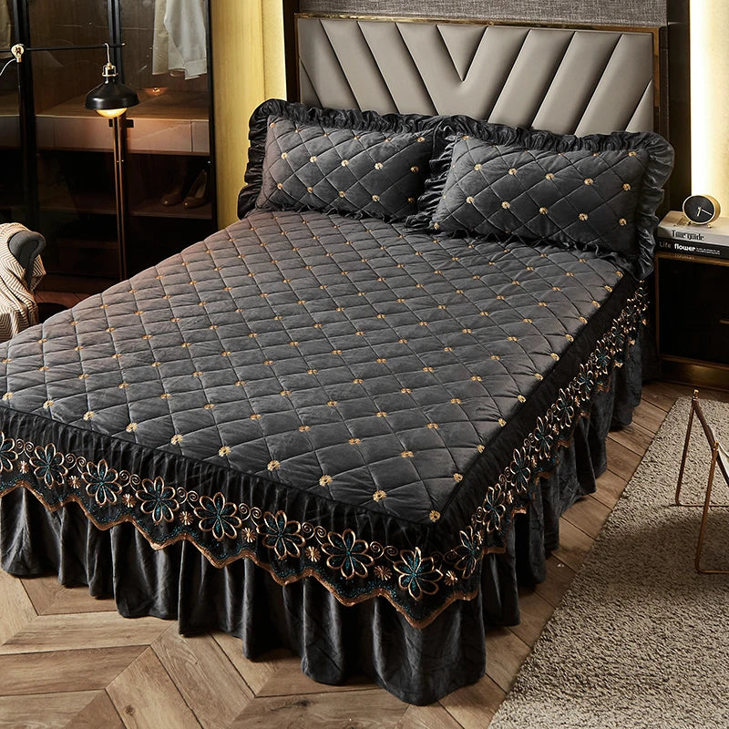 Nordic Bedding Bedspread Luxury Bed Cover Lace Embroidery Crystal Velvet King Ruffle Wrap Easy Fit Thicken Quilted Bed Skirt