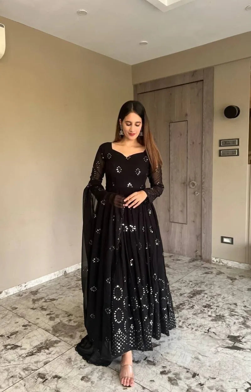 Black Salwar Kameez Heart-shaped Collar Elegant Long Sleeved Sequin Decoration Indian Traditional Clothing Three Piece Set